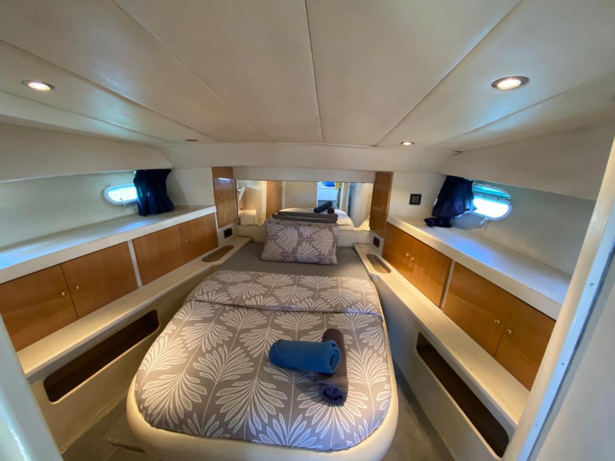 فندق - Divali - Duerme En Un Confortable Yate En Barcelona سان أدريان دي بيزوس المظهر الخارجي الصورة